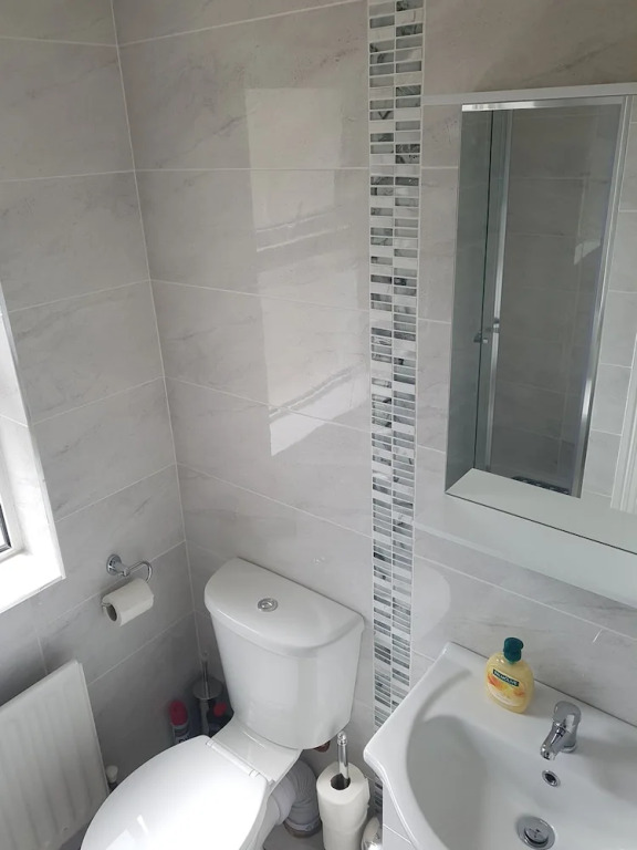 3 Bed Newly Renovated Cork city Sleeps 5