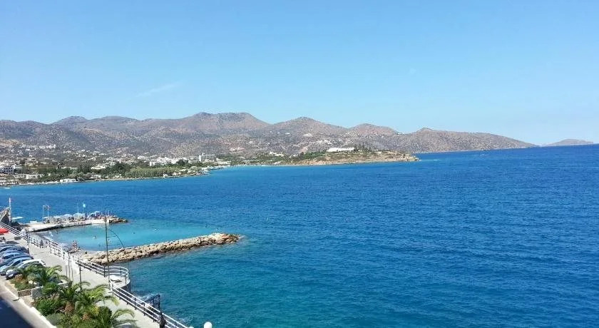 Angelos Hotel