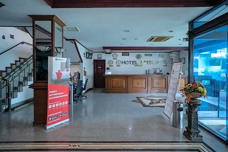 RedDoorz Plus near Pasar Anyar Bogor