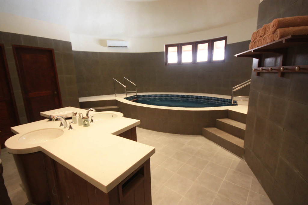 Fuana Inn