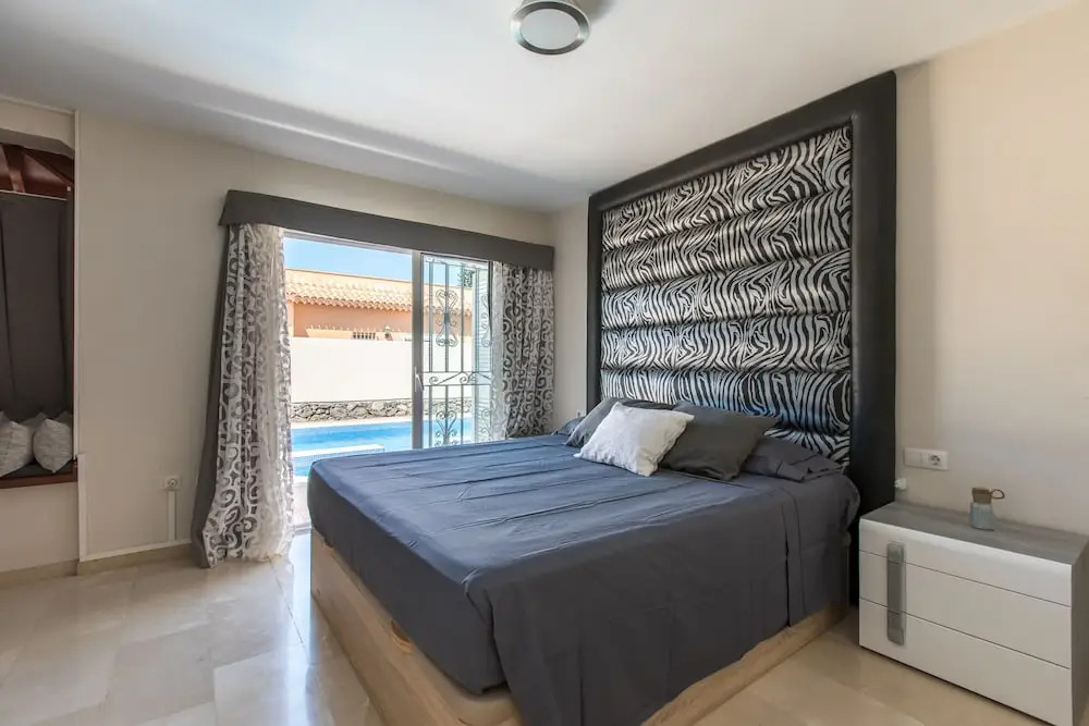 Classic Villa, luxe, private pool & prime location