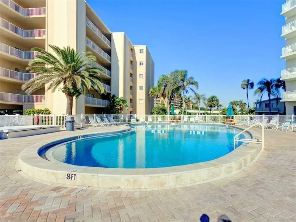 Jamaica Royale 101 - Two Bedroom Condo