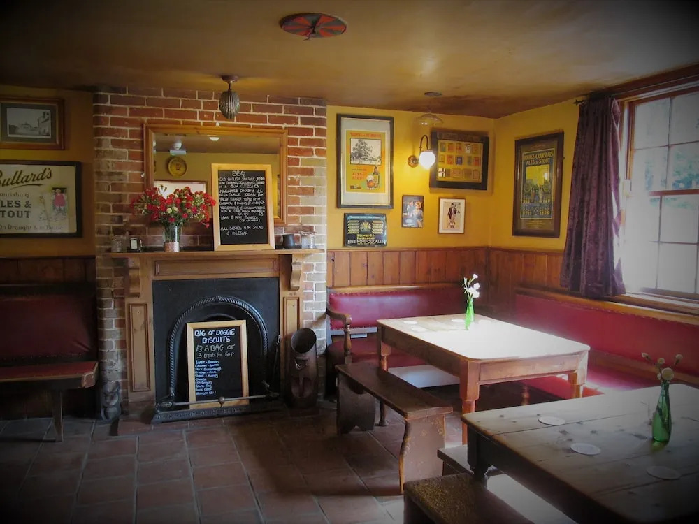 The Three Horseshoes