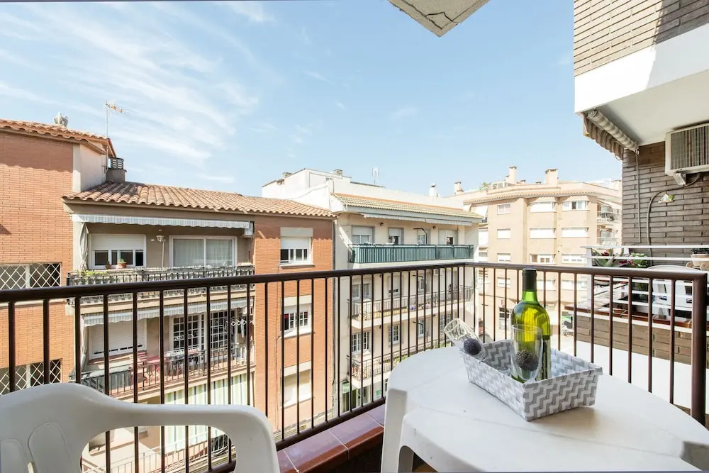 Gran Apartamento Angel Guimerà