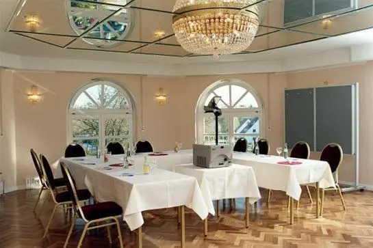 1a-Park Hotel Berlin Schloss Kaulsdorf