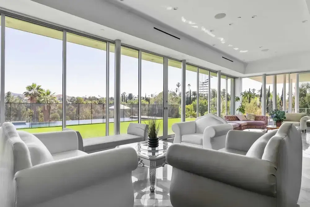 Luxe 8000 Sqft w/ 2 Pools, Sauna, Putting Green, Game Room Alta Vista Estate