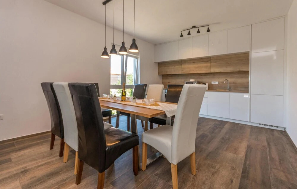 Stunning Apartment in Turanj With Wifi and 3 Bedrooms