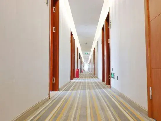 Zsmart Zhishang Hotel (Shanghai Zhangjiang Road subway station store