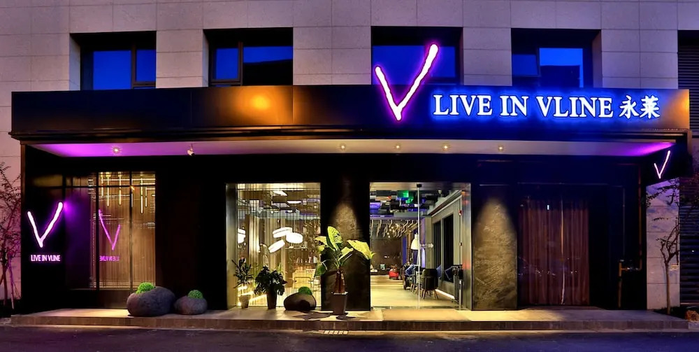 Hangzhou Vline Hotel