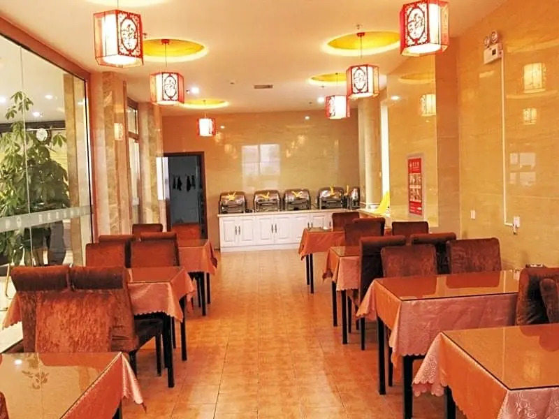 GreenTree Inn ZhangJiaKou XiaHuaYuan Government XinChen Road Express Hotel