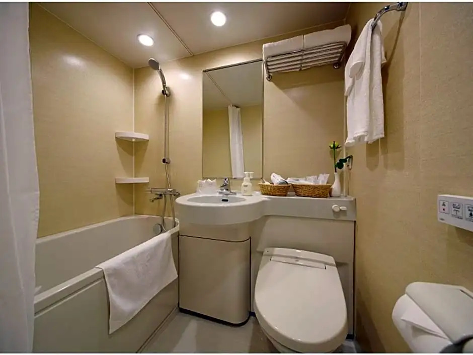 Red Roof Inn & Suites Osaka Namba Nipponbashi - Vacation STAY 81966v
