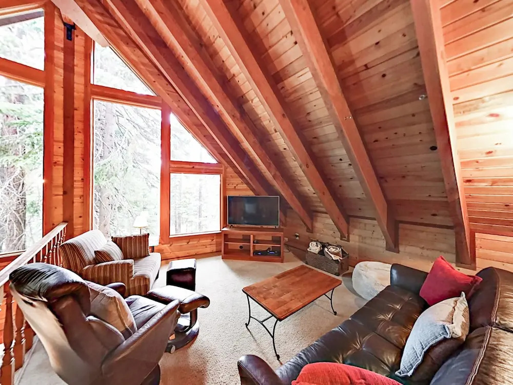 Herringbone Cabin 3 Bedrooms 2 Bathrooms Cabin