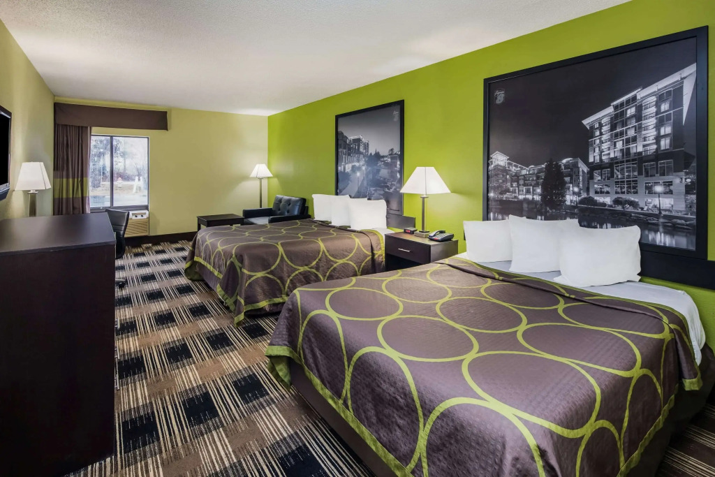 Super 8 by Wyndham Greer/Spartanburg Area