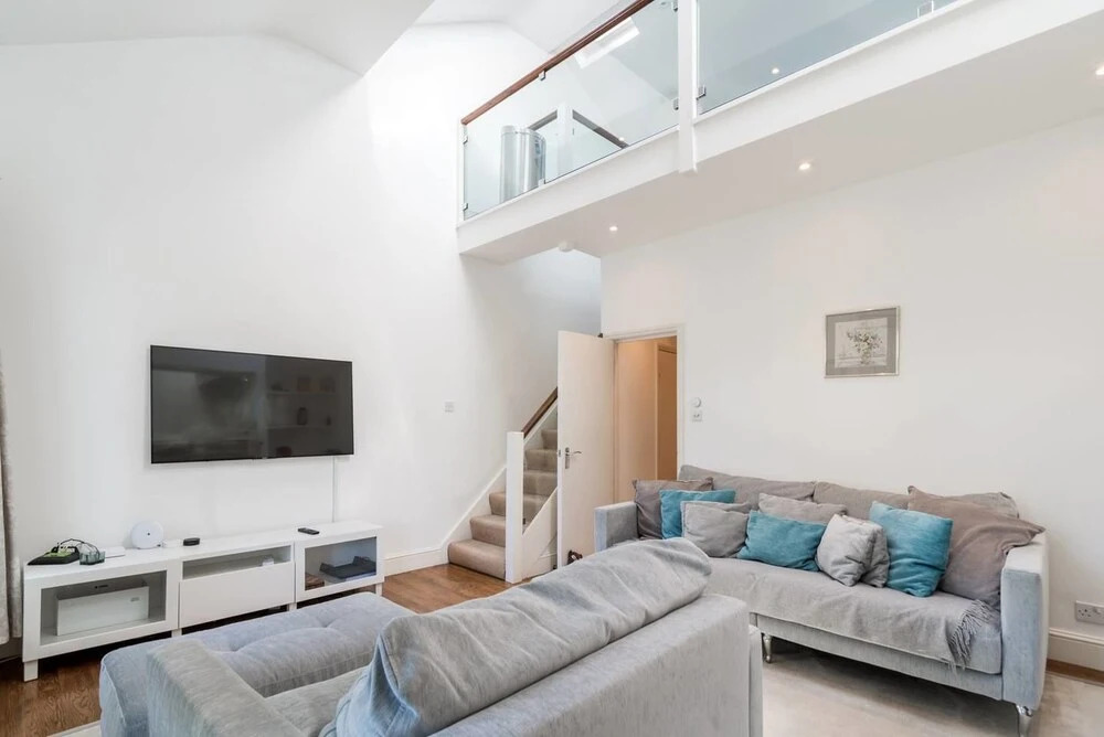 Beautiful 2 Bedroom Family Home