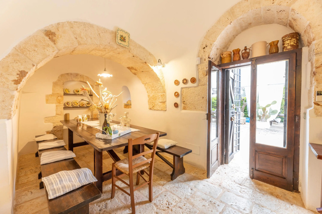 Trulli Delle Grotte - Castellana