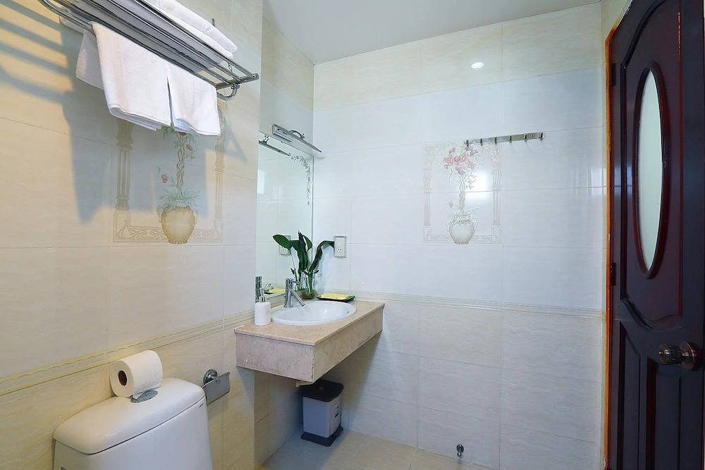 Lucky Star Hotel 266 De Tham