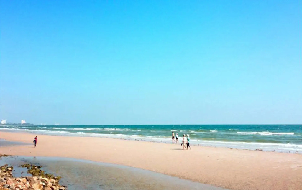 SleepEasy Beach Hostel Huahin