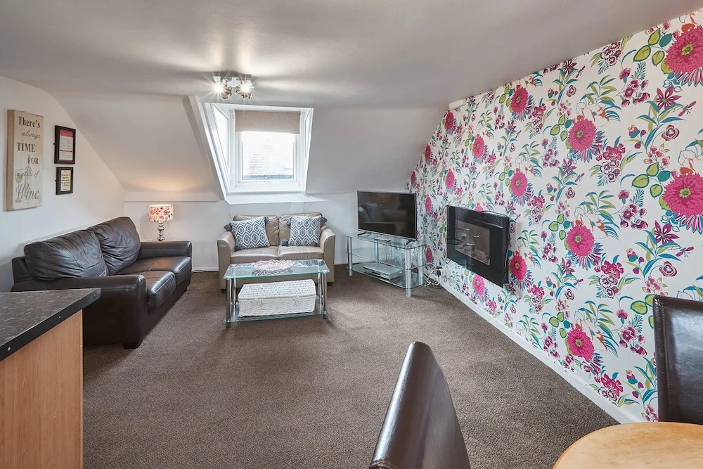 Apartment 4 At Glencoe