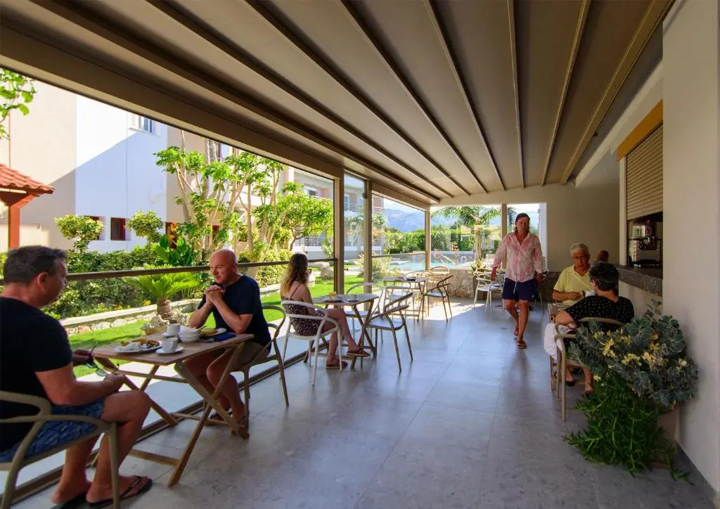 Relax Hotel