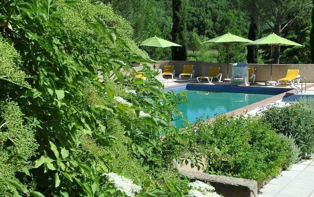 Une Campagne En Provence