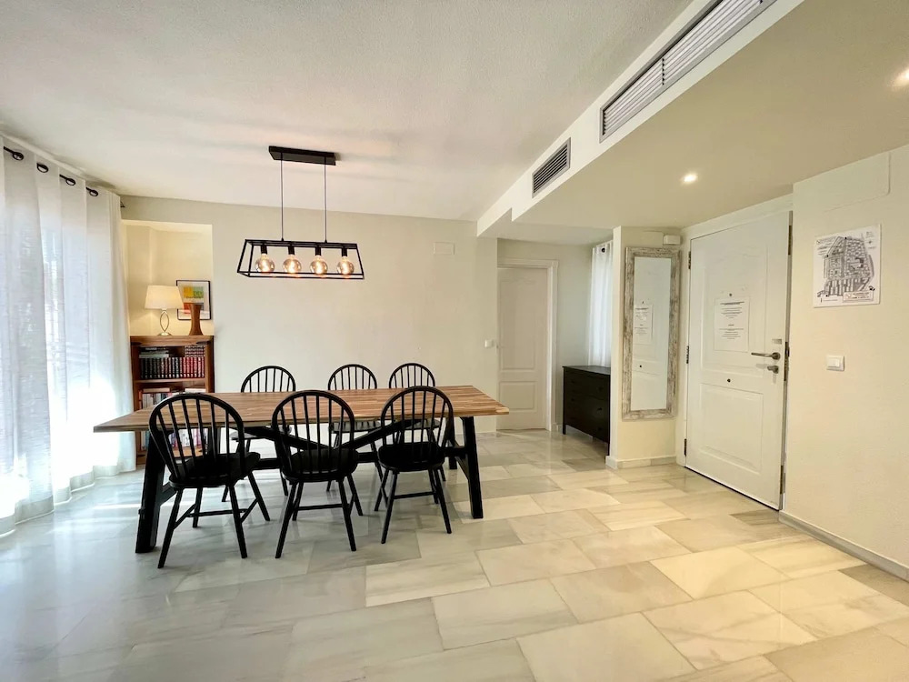 Poolside Holiday Dream 3 Bedroom F-3
