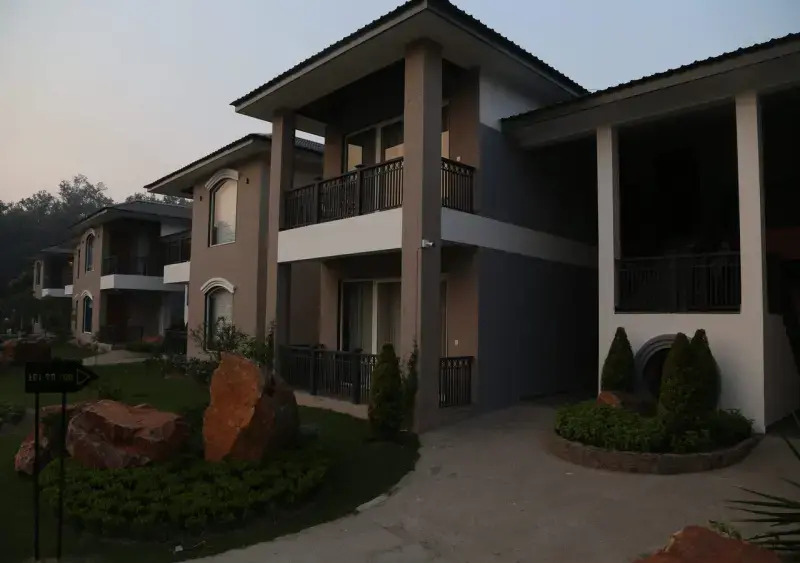 Merak Resort, Corbett