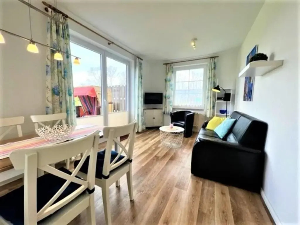 Ferienwohnung 3, EG, Hof zur Sonnenseite Fehmarn