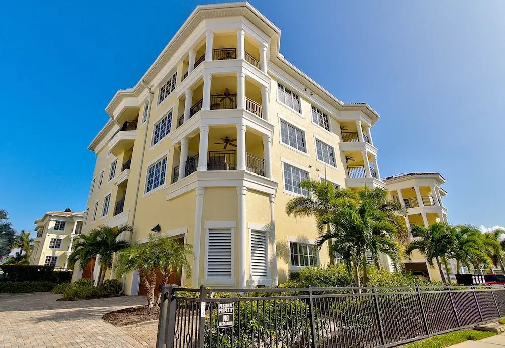 Oasis Beach Villa Unit S-1 2 Bedrooms 2 Bathrooms Apts