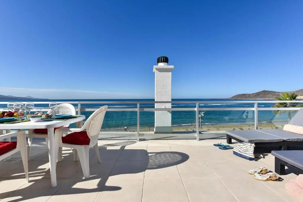 Apartment over the sea Las Canteras MC by VillaGranCanaria