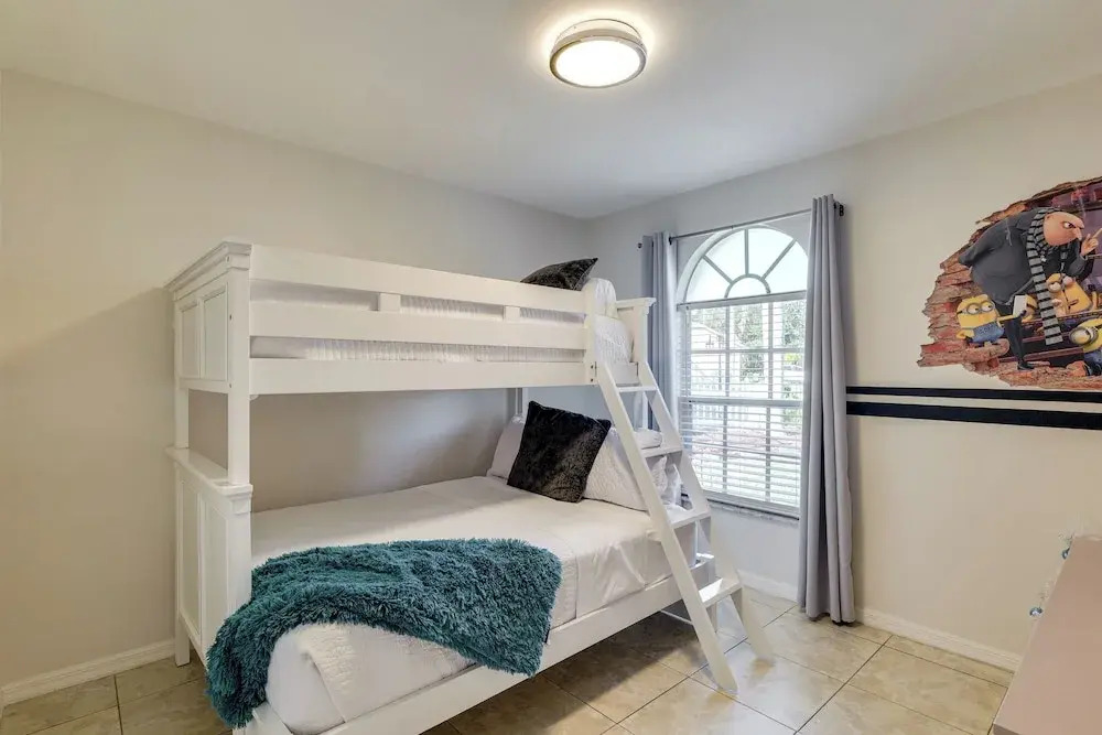 Lakefront Home w/ Poolside Lounge 11 Mi to Disney