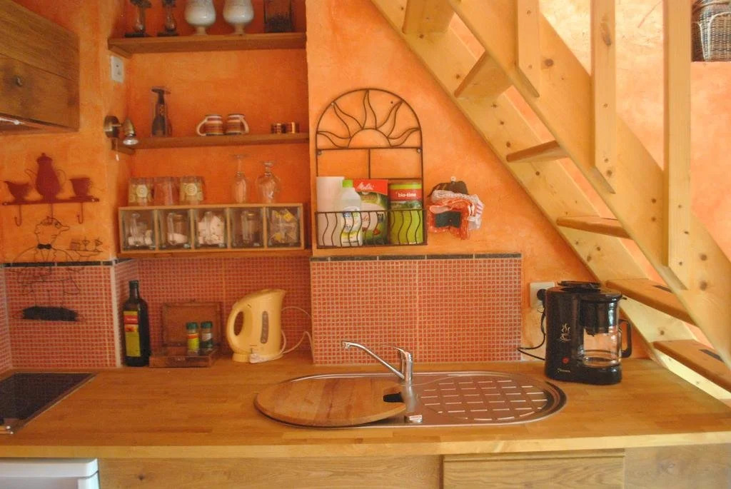 Celinies Guest House