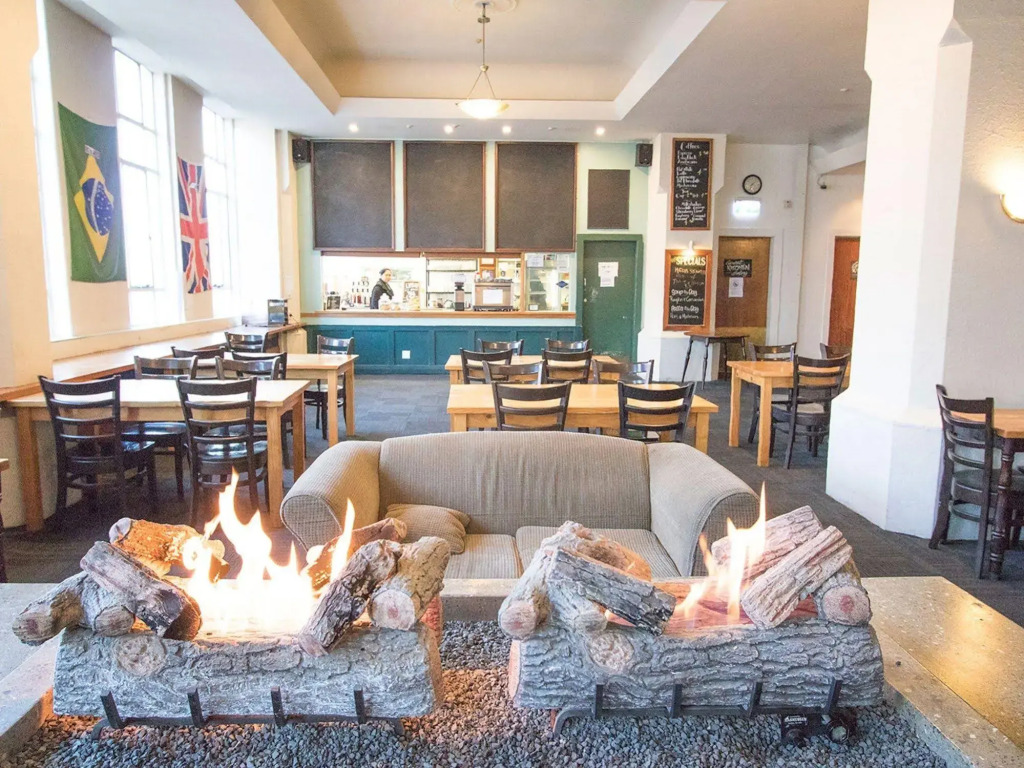 Hotel Waterloo & Backpackers