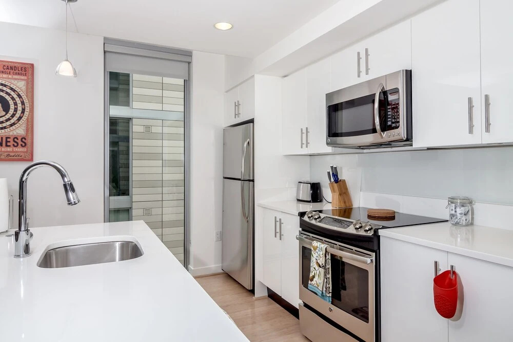 Arlington Fully Furnished Apartments in Crystal City