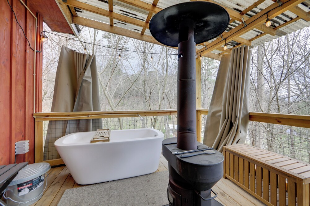 2 Units w/ Decks & Fire Pit: Cosby Getaway