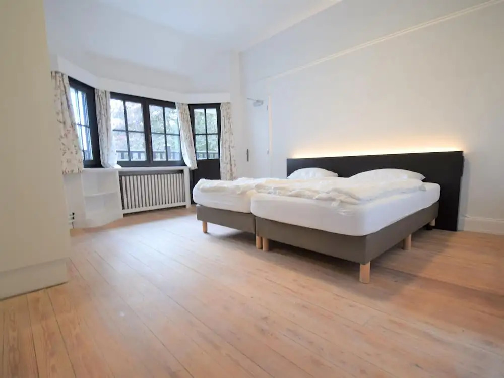 Vintage Villa with Hot Tub & Infrared Sauna in Ardennes