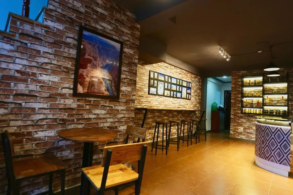 Dixi Hotel And Apartment