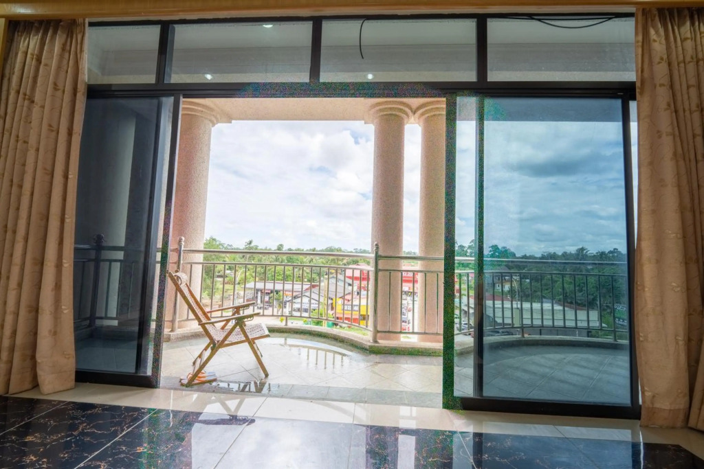 MK Homestay Wakaf Che Yeh with bathtub - Max 14 Pax