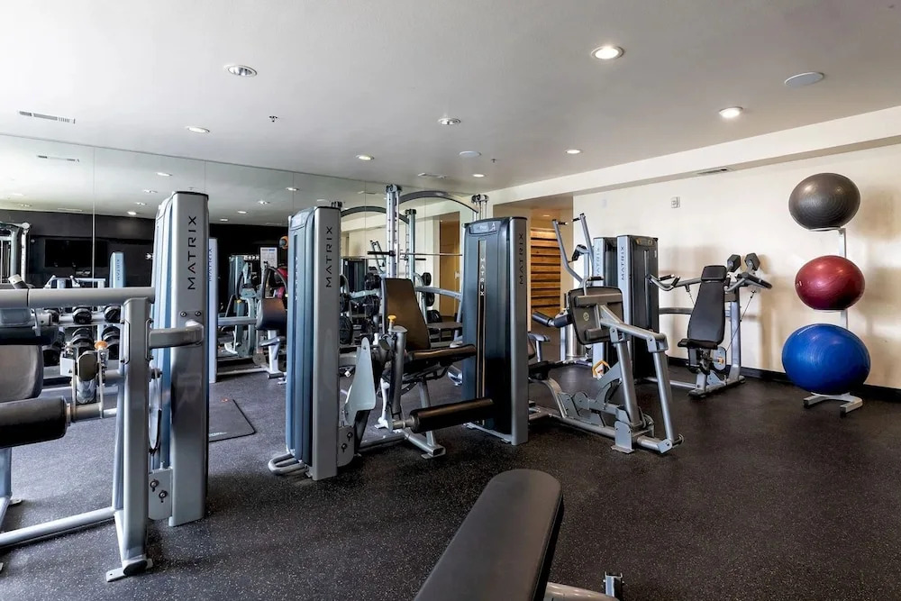 Landing Furnished Apartments - Old East