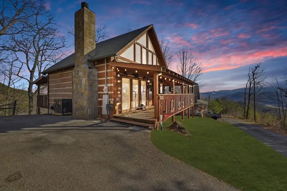 Somewhere In Time 2 Bedroom Cabin