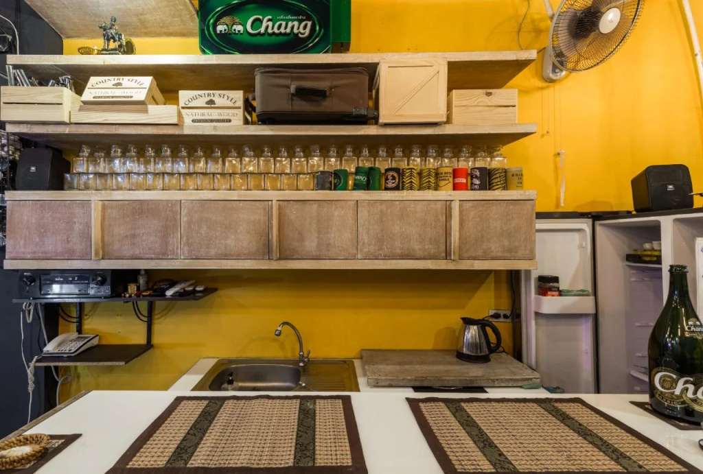 Wire Hostel Patong