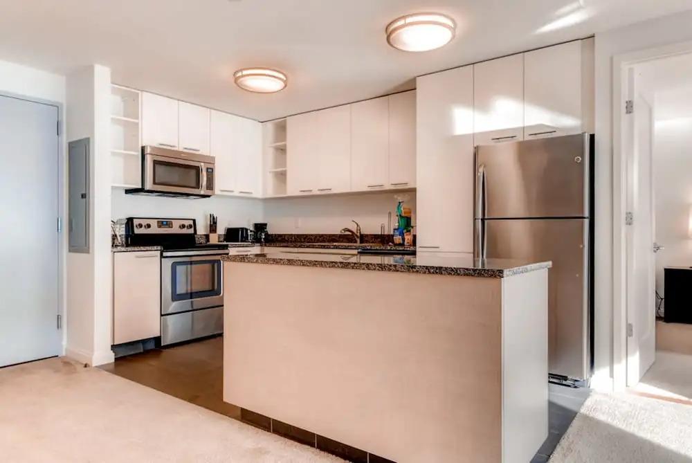 Global Luxury Suites at Kendall Square