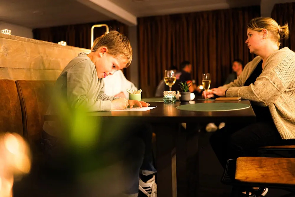 Travel Hotel Kruisem - next to E17 Gent Kortrijk