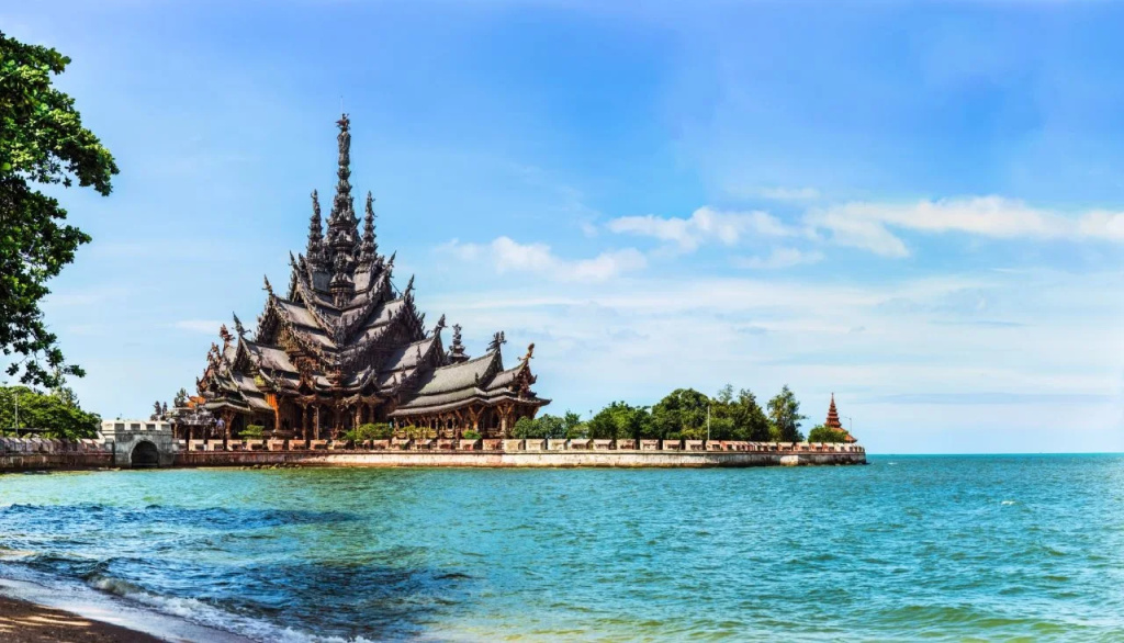 Ploen Pattaya Residence by Tolani