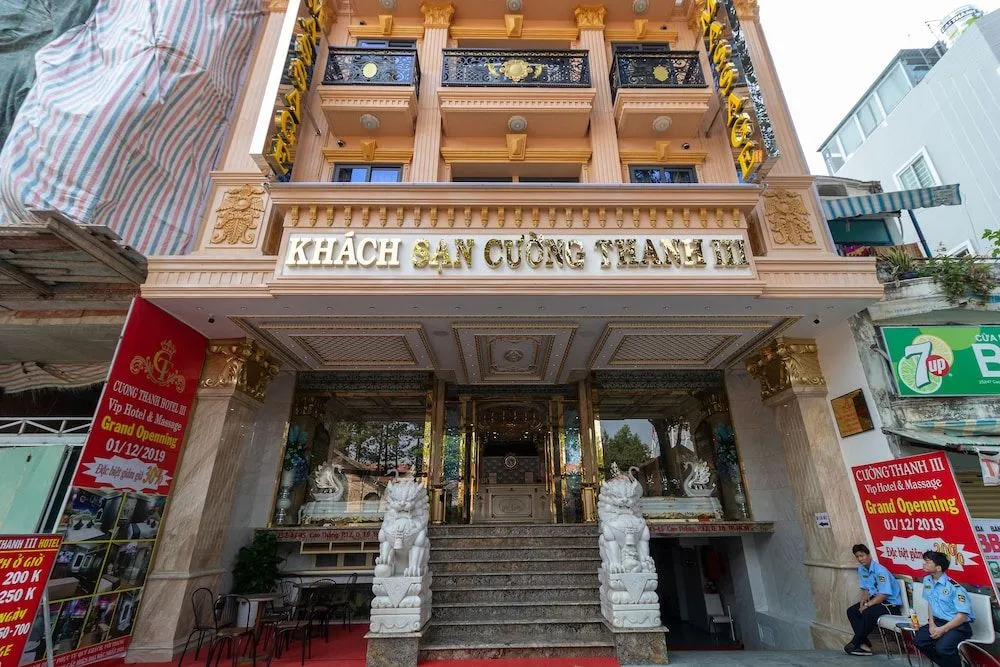 Reddoorz Premium Cao Thang Street