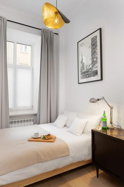 oompH Warsaw Central 2 Bedroom Apartment