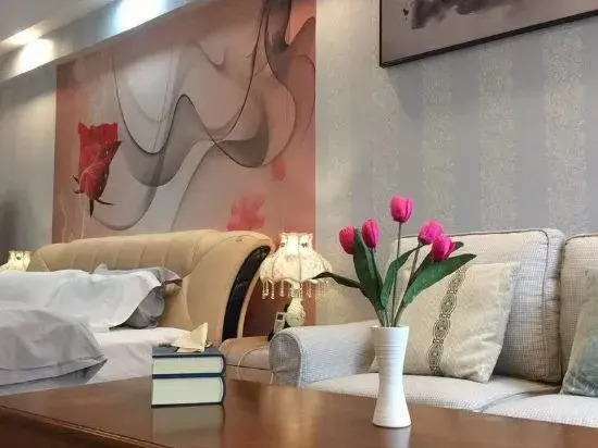 38.6℃ Hotel (Chuhe Hanjie Subway Station Provincial Museum Branch)