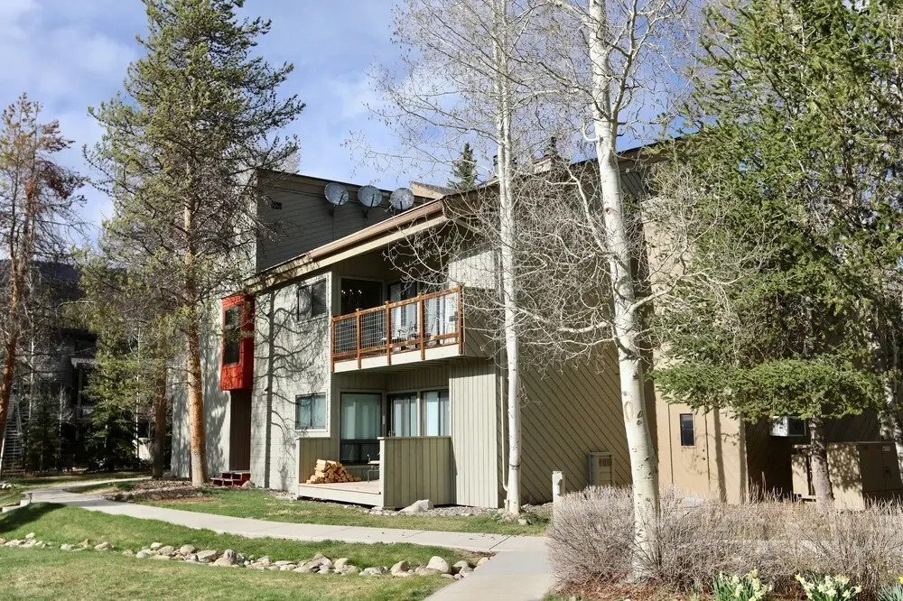 1219 Flying Dutchman 2 Bedroom Condo by Redawning