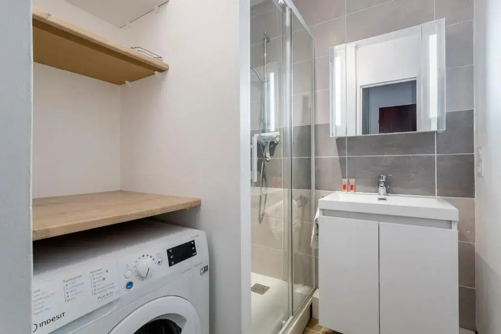 Appartement T2 au calme - 10min de Lyon - Parking