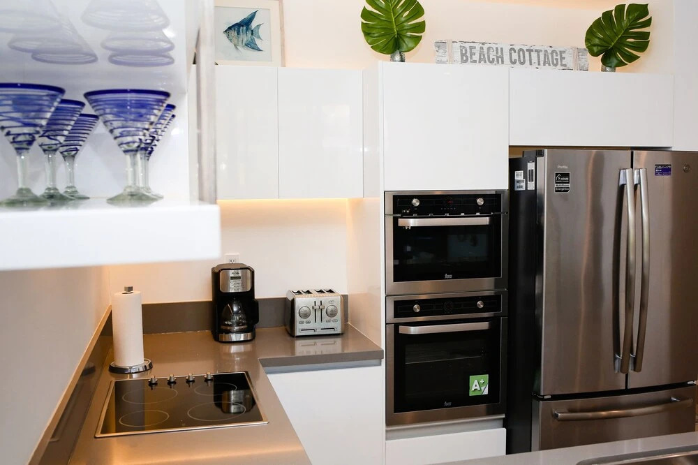 Luxury 3 Bdr Near the Beach - 300meg