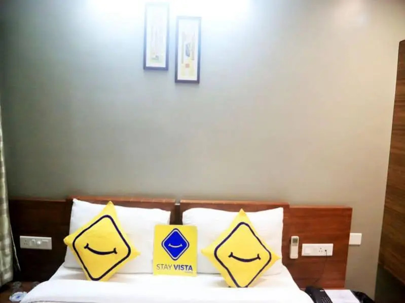 Stay Vista Rooms At Dhobi Talao